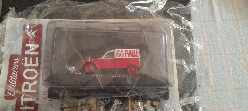 VOERTUIG CITROEN 2 CV AZU BISCOTTES PARE PARE 1959 1/43 TH, Ophalen of Verzenden, Nieuw