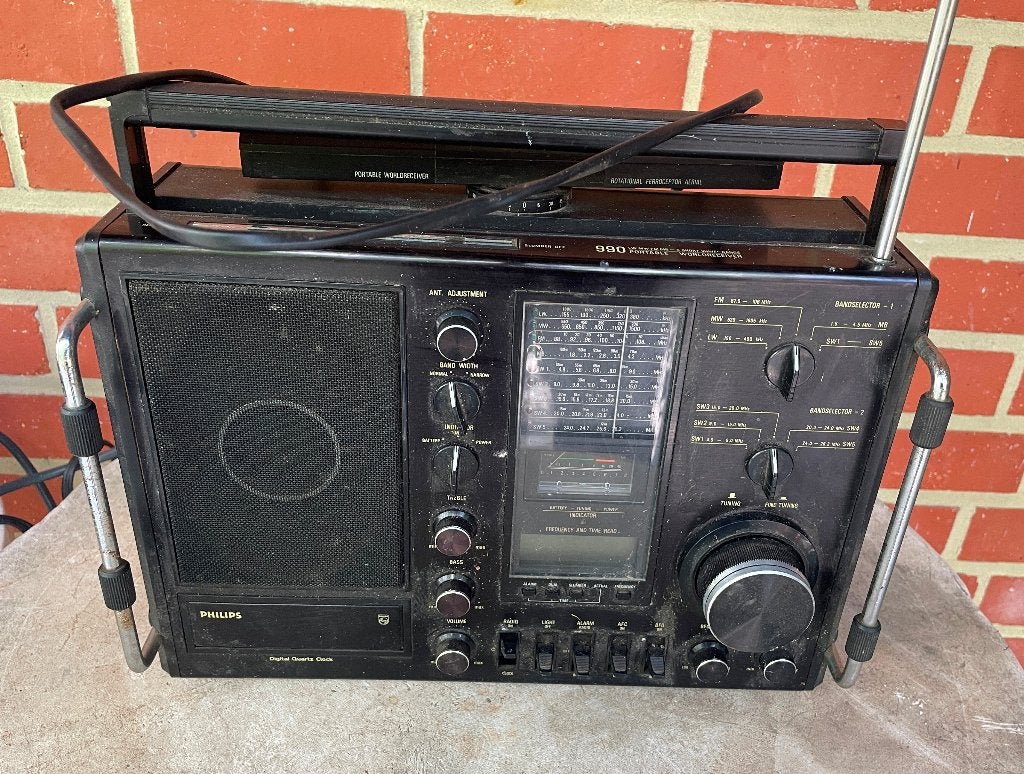 Radio PHILIPPS 990 portable, TV, Hi-fi & Vidéo, Enlèvement, Comme neuf, Récepteur universel