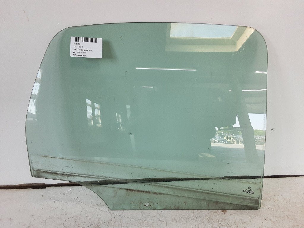 VITRE ARRIERE DROITE Citroën C3 (FC / FL / FT), Citroën, Mevr. I. Hauben, Utilisé, Rue de l'Espoir 34 34
4030  GRIVEGNÉE, BE
