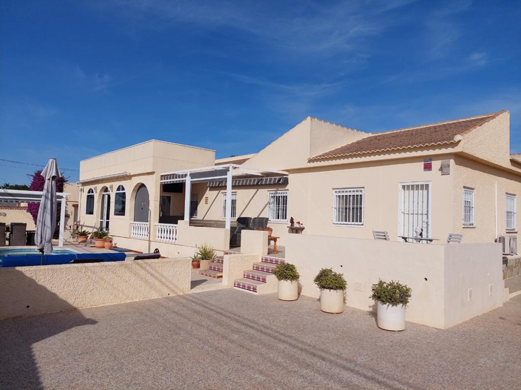 Vrij 25/7tot 7/8 en van 16/8 tot 30/8, Vakantie, 2 slaapkamers, Costa Blanca, Aan zee, 4 personen