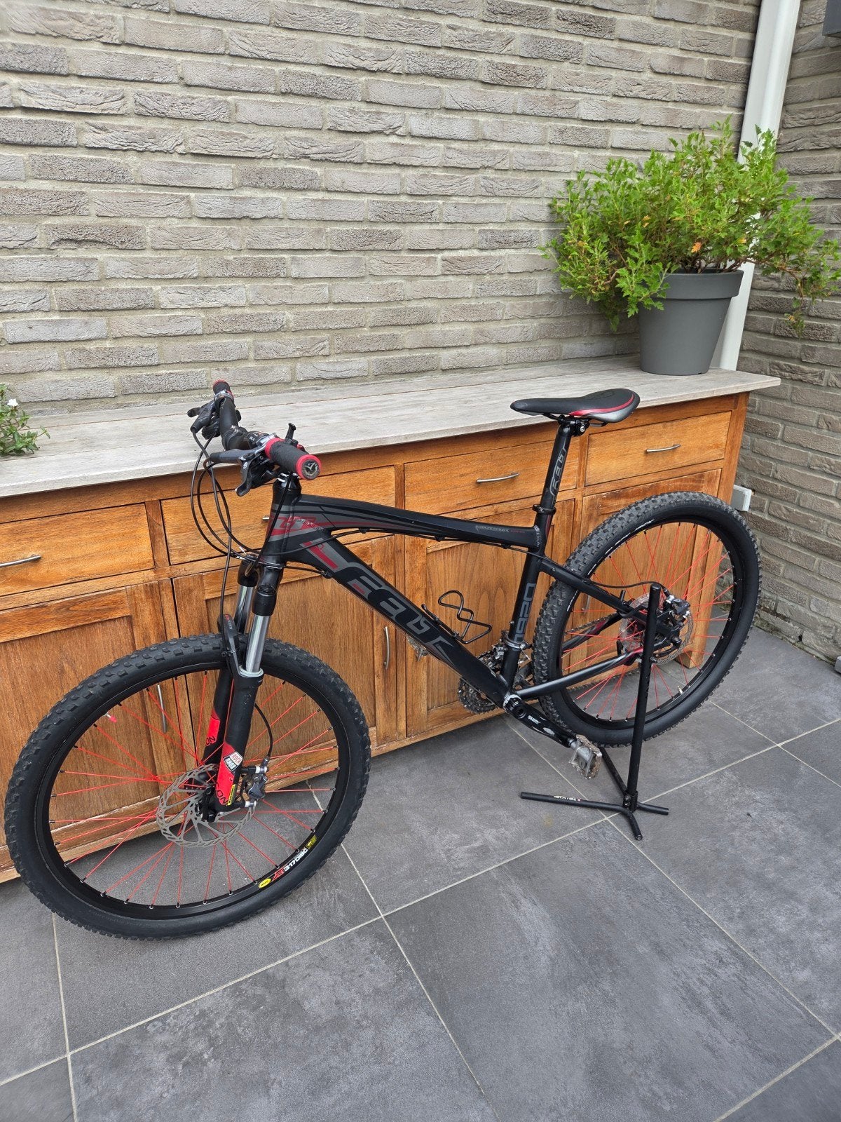 Mountainbike Felt, Ophalen
