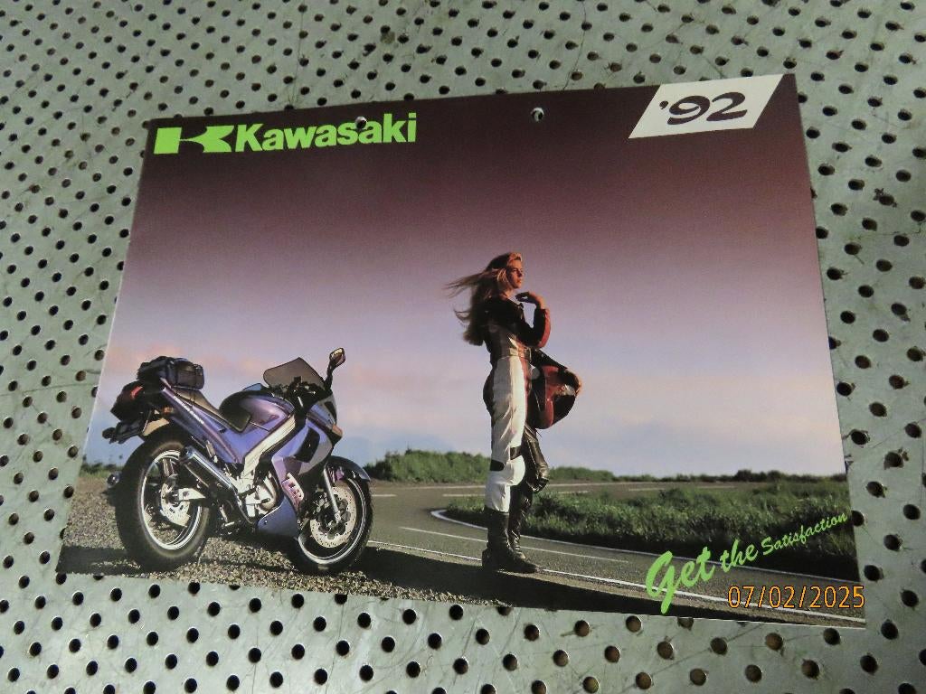 Brochure couleur : Kawasaki Motorcycles 1992 Publicité  '92, Enlèvement ou Envoi, Utilisé, Motos
