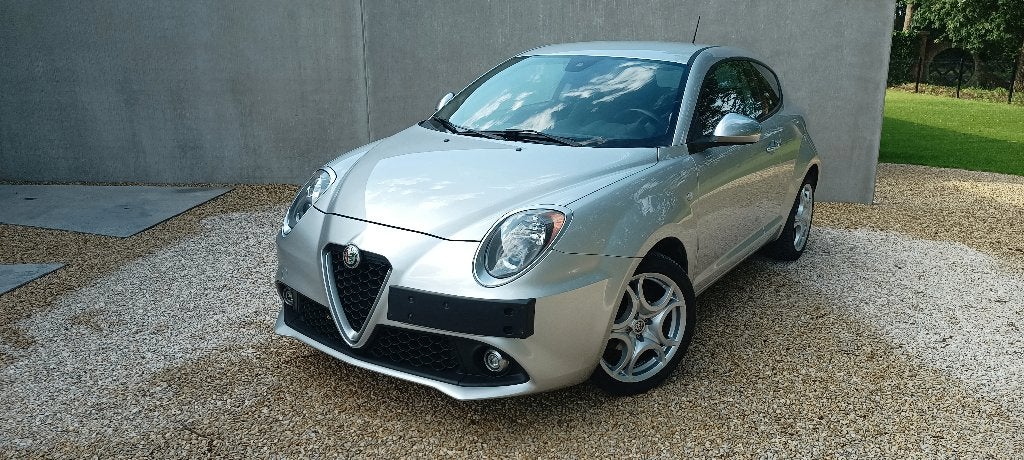 Alfa Romeo MiTo 1.4i Super, Autos, Alfa Romeo, Particulier, MiTo, ABS, Airbags, Climatisation automatique, Bluetooth, Ordinateur de bord