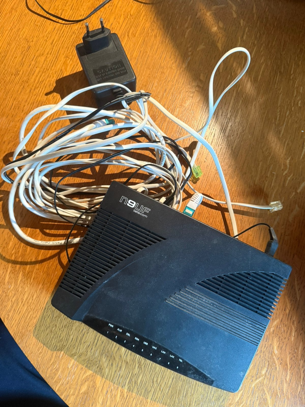Ancienne Neufbox Trio 3C Vintage Neuf Telecom (2005), Informatique & Logiciels, Routeurs & Modems, Enlèvement ou Envoi