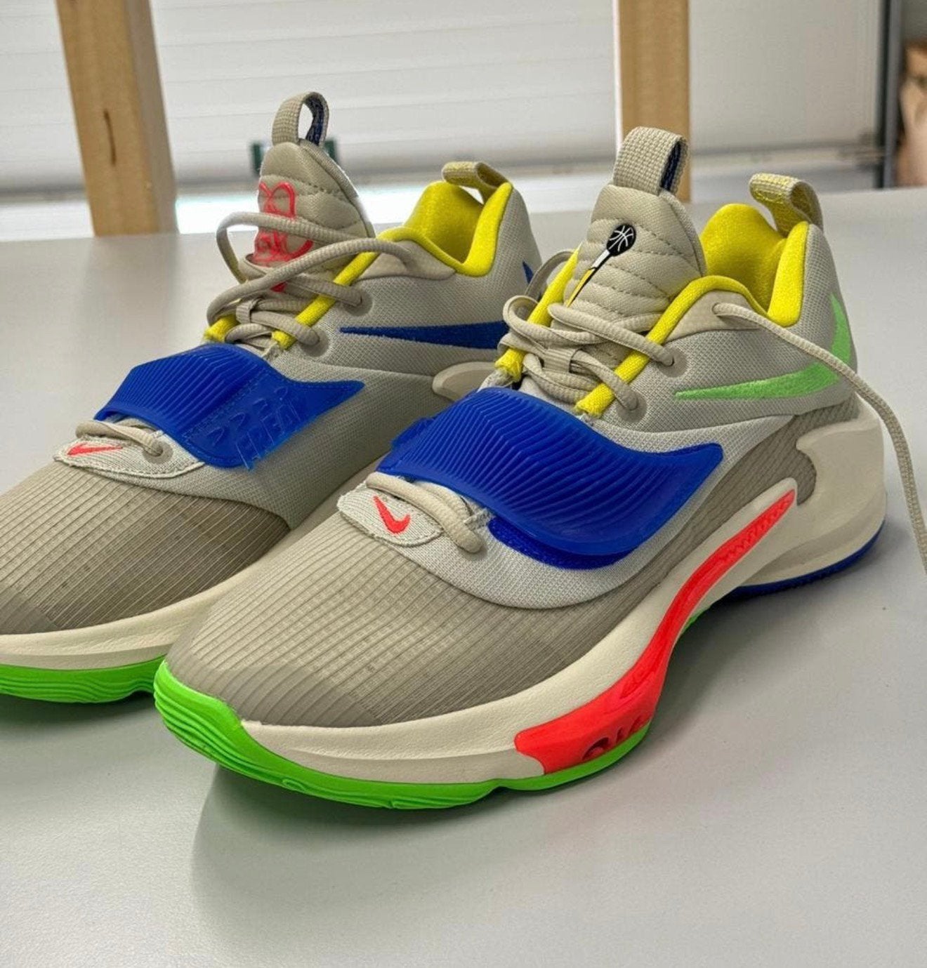 Nike Zoom Freak 3 couleurs DA0694-100 Nouvelle taille 42.5, Neuf, Enlèvement ou Envoi, Autres couleurs, Baskets