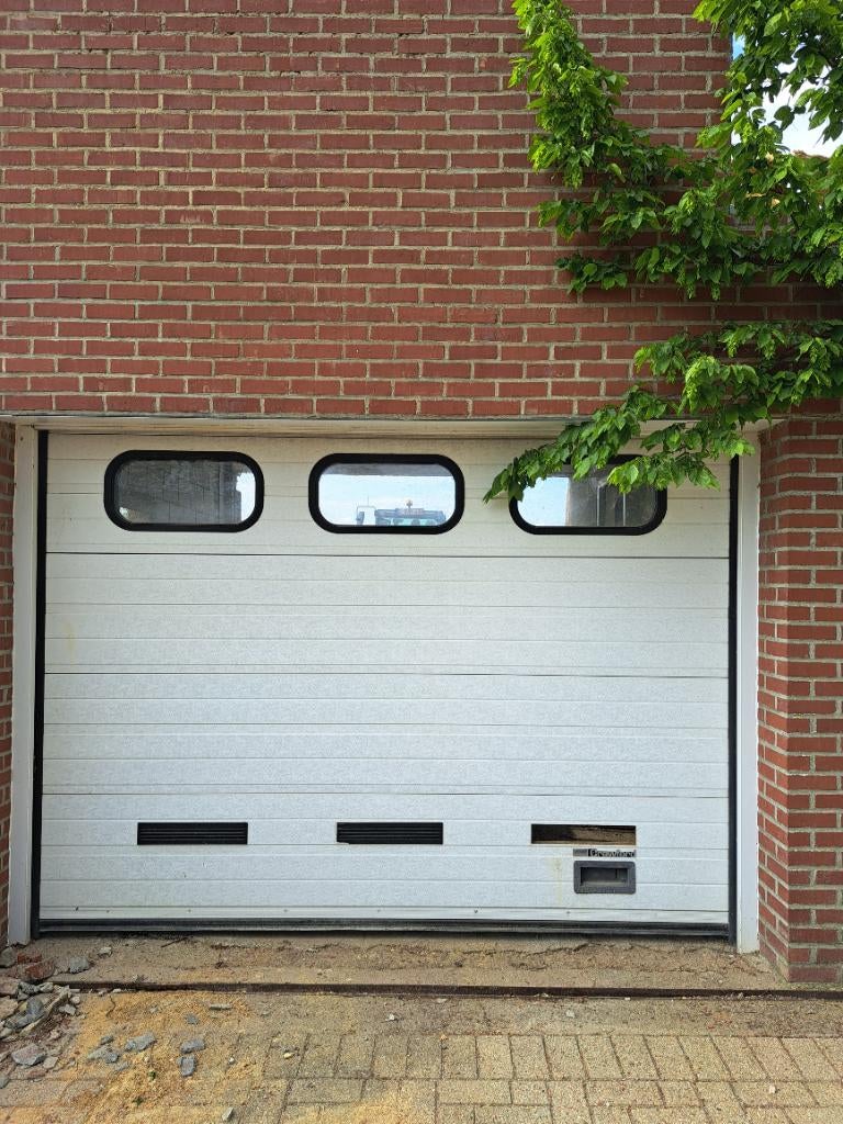 Sectionale poort, Ophalen, Gebruikt, Minder dan 200 cm