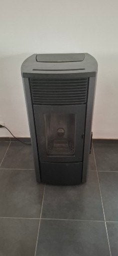 Poêle à pellets MCZ EGO air 8 M1, Enlèvement, Utilisé, Autoportant, Poêle à granulés