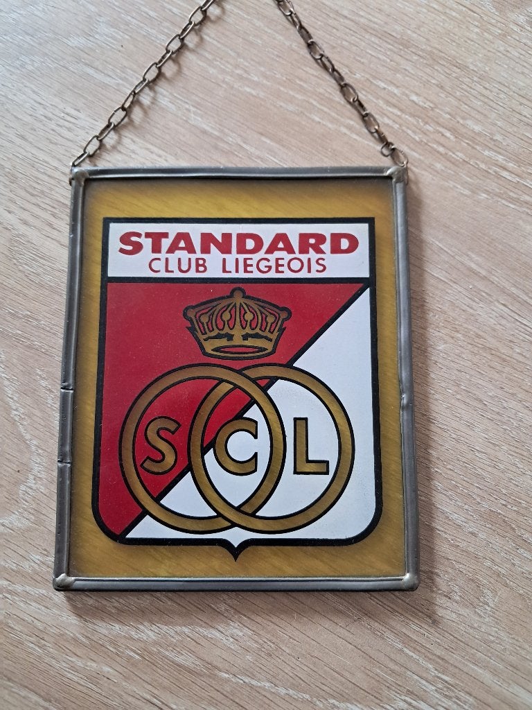 Vaandel in glas, Enlèvement