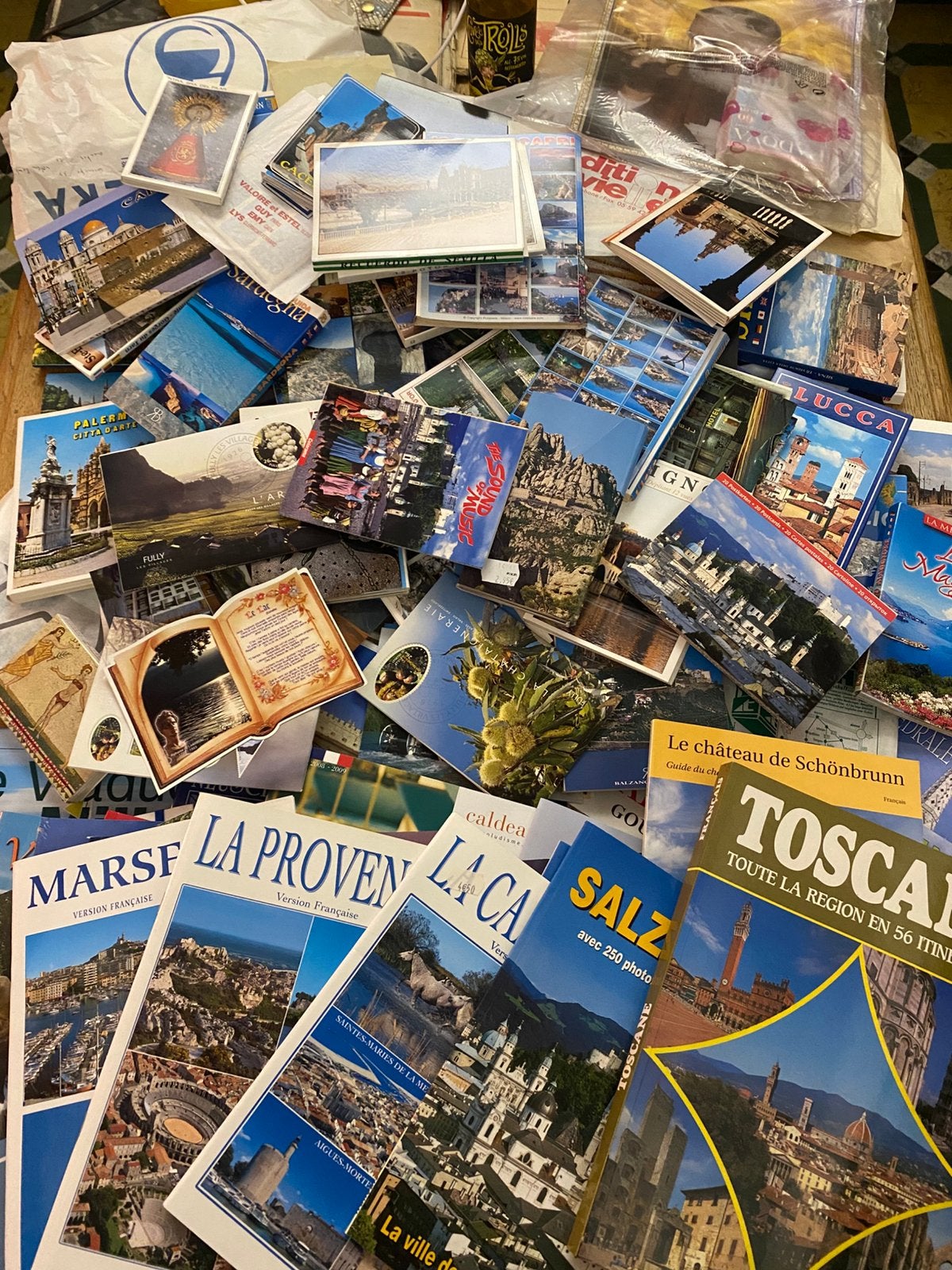 Gros lot carte postale moderne europe, Enlèvement