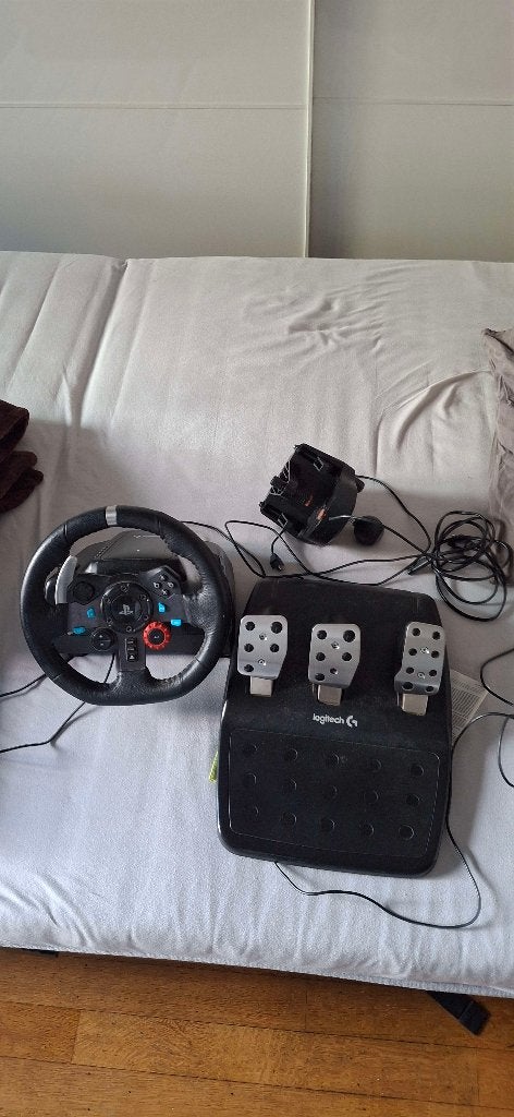 volant logitech g29 + boite de vitesse, Informatique & Logiciels, Enlèvement, Comme neuf, Logitech