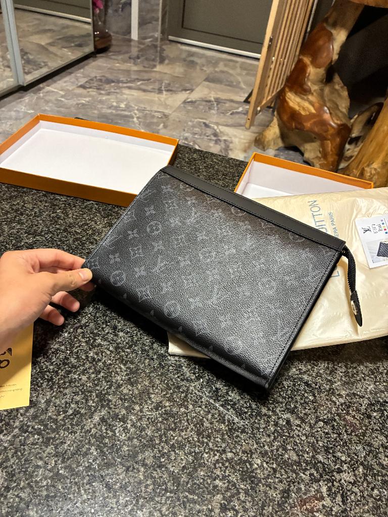 Louis Vuitton Travel Pounch, Overige merken, Zwart, Nieuw, Ophalen of Verzenden