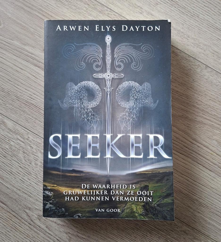 Arwen Elys Dayton - Seeker, Livres, Livres pour enfants | Jeunesse | 13 ans et plus, Enlèvement ou Envoi