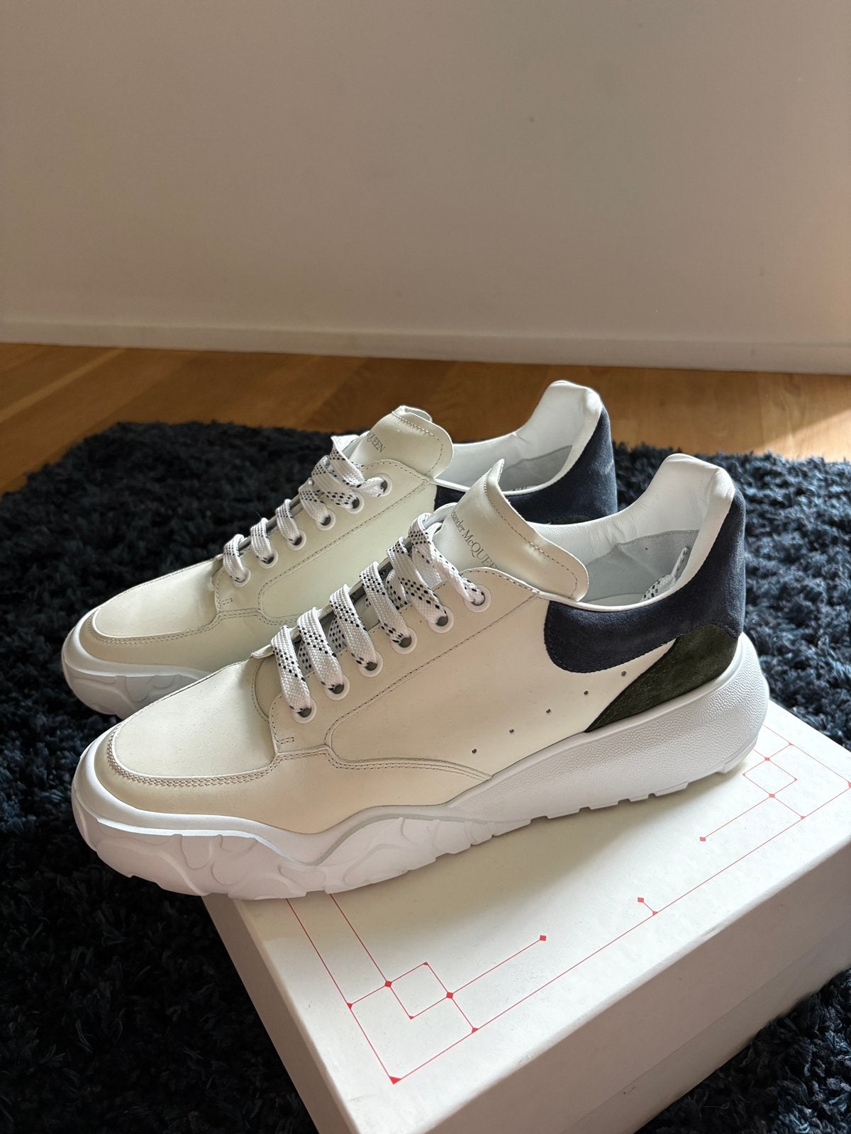 Alexander Mqueen Court sneaker 46, Kleding | Heren, Wit, Ophalen of Verzenden, Zo goed als nieuw, Sneakers
