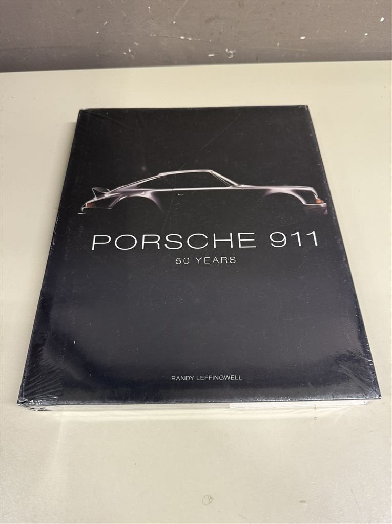 Porsche 911: 50 Years by Leffingwell, Randy, Livres, Autos | Livres, Enlèvement ou Envoi, Comme neuf, Porsche