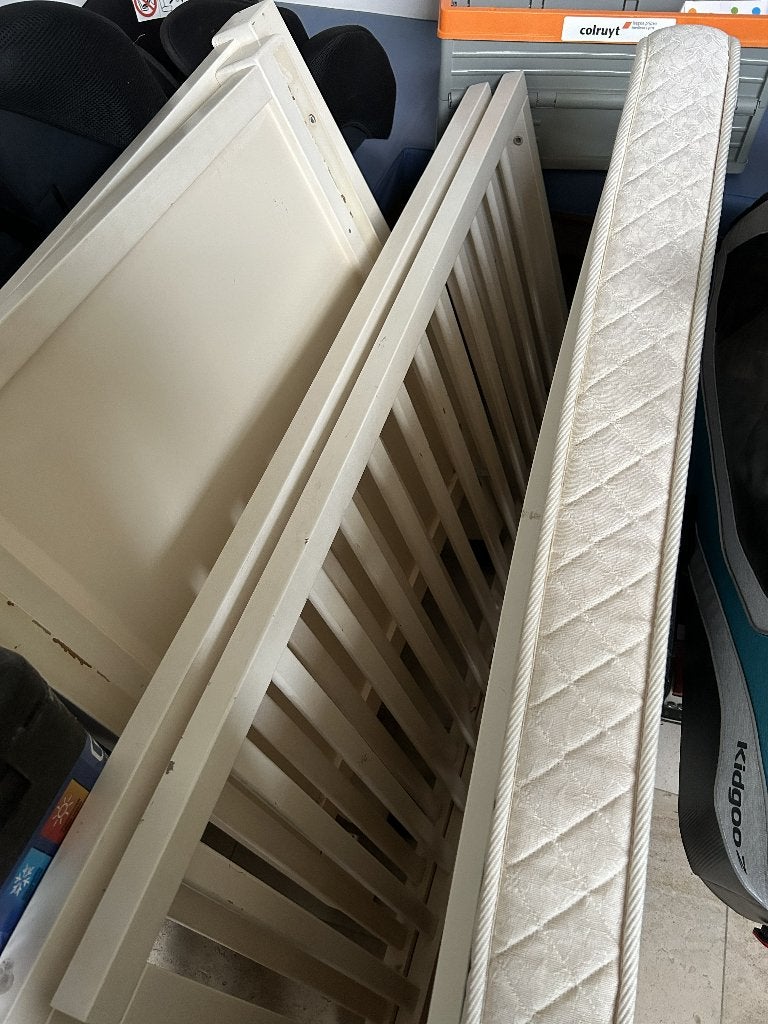 bedje met aanhorigheden en speelgoed voor de baby, Kinderen en Baby's, Ophalen, Gebruikt