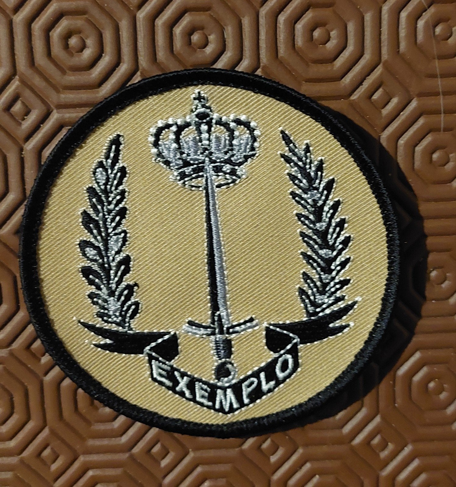 badge école infanterie, Collections, Enlèvement ou Envoi, Armée de terre, Emblème ou Badge