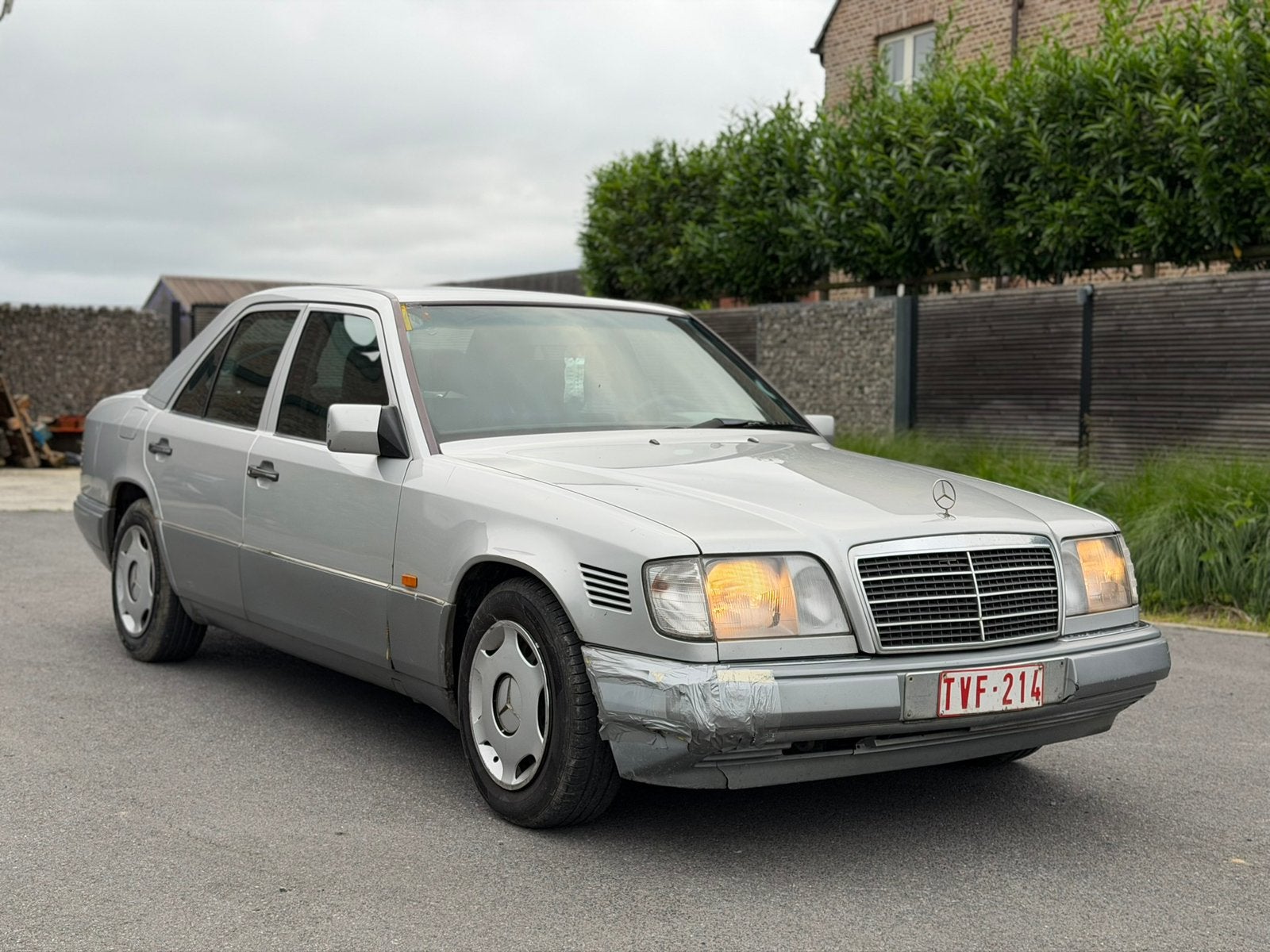 Mercedes E250 Diesel Airconditionne, Autos, Mercedes-Benz, Particulier, Classe E, ABS, Airbags, Air conditionné, Vitres électriques