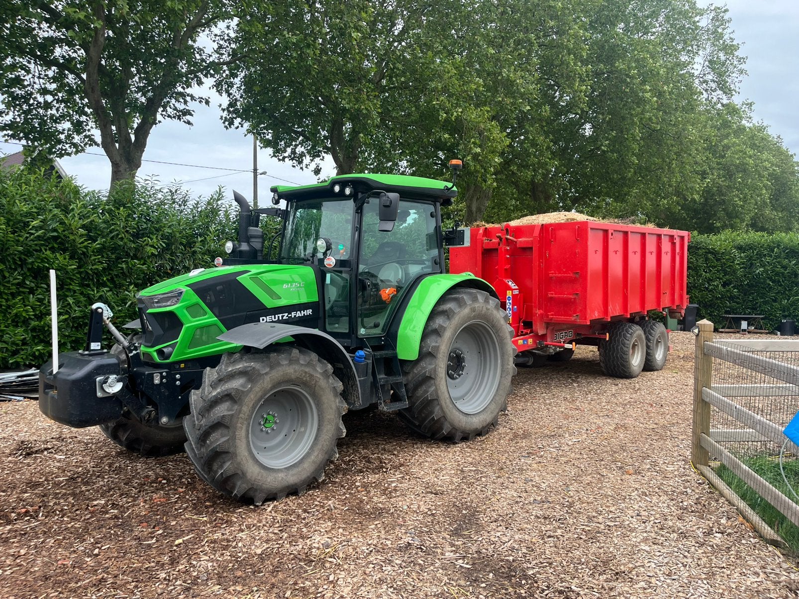 Deutz 6135c rv shift + bigab containersysteem, Enlèvement