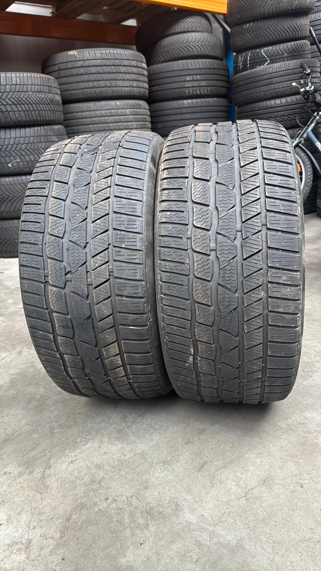 2553519 255/35/19 255/35R19 winterbanden merk Continental, Ophalen