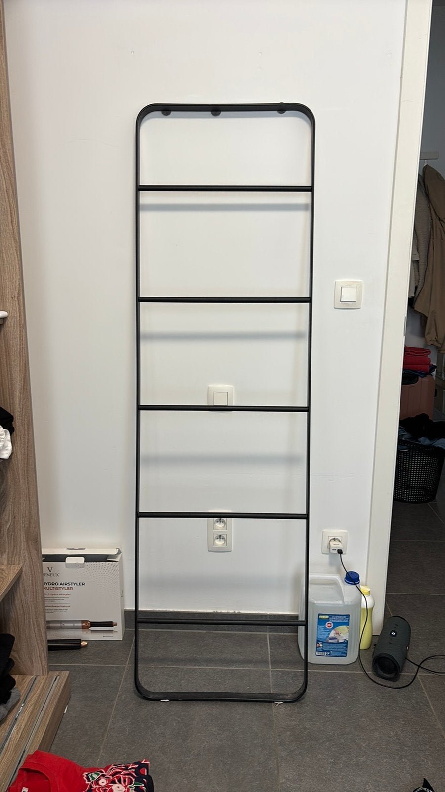 Metalen rek voor kledij te hangen, Ophalen, Zo goed als nieuw