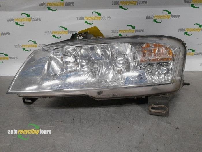 Phare gauche d'un Fiat Stilo, -, -, 3 mois de garantie, Utilisé