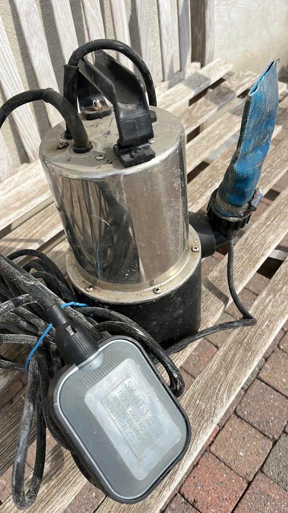La pompe submersible fonctionne toujours « Topcraft », Enlèvement, Utilisé, Pompe à eaux claires
