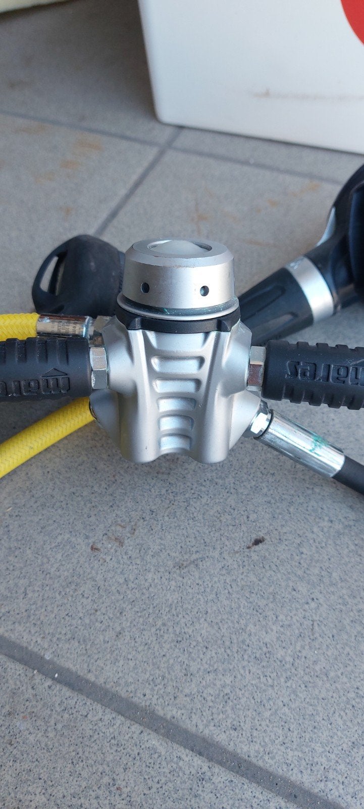 Kit distributeur automatique Mares 72X Ultra, Sports nautiques & Bateaux, Plongée, Enlèvement