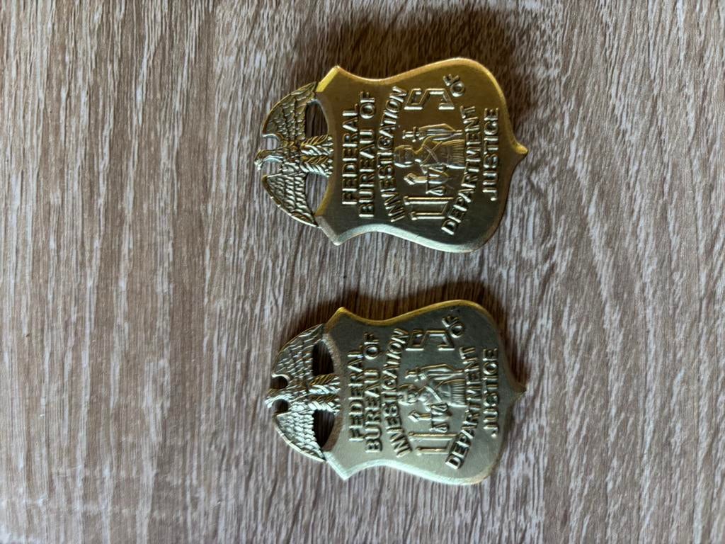 Badges de police USA FBI, Collections, Broches, Pins & Badges, Enlèvement ou Envoi, Comme neuf