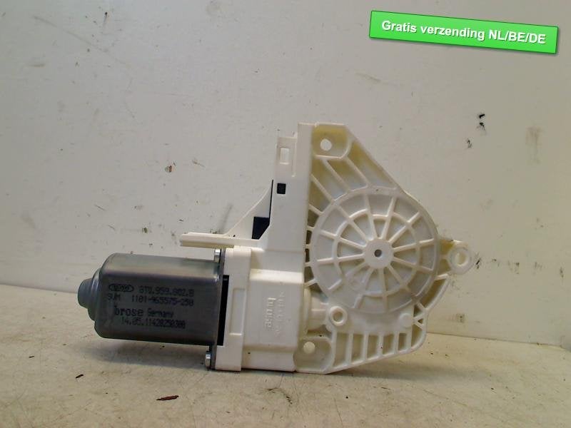 MOTEUR LEVE VITRE ELECTRIQUE AVANT DROIT Audi (8t0959802b), Autos : Pièces & Accessoires, Auto-Union-Straße  1,
85057  Ingolstadt, DE