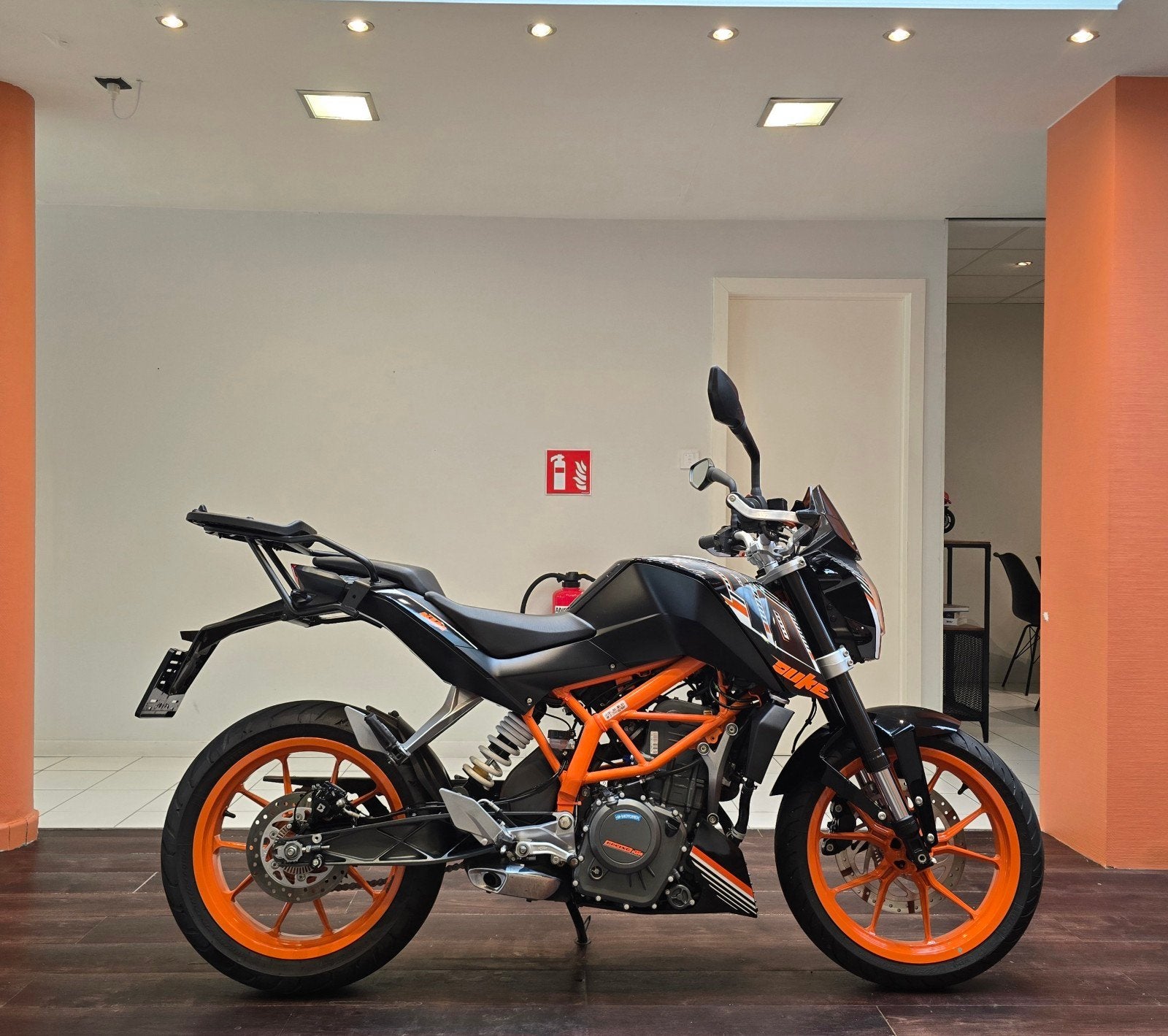 KTM Duke 390**2016**12.116km**Garantie, Motoren, 390 cc, Bedrijf, ABS