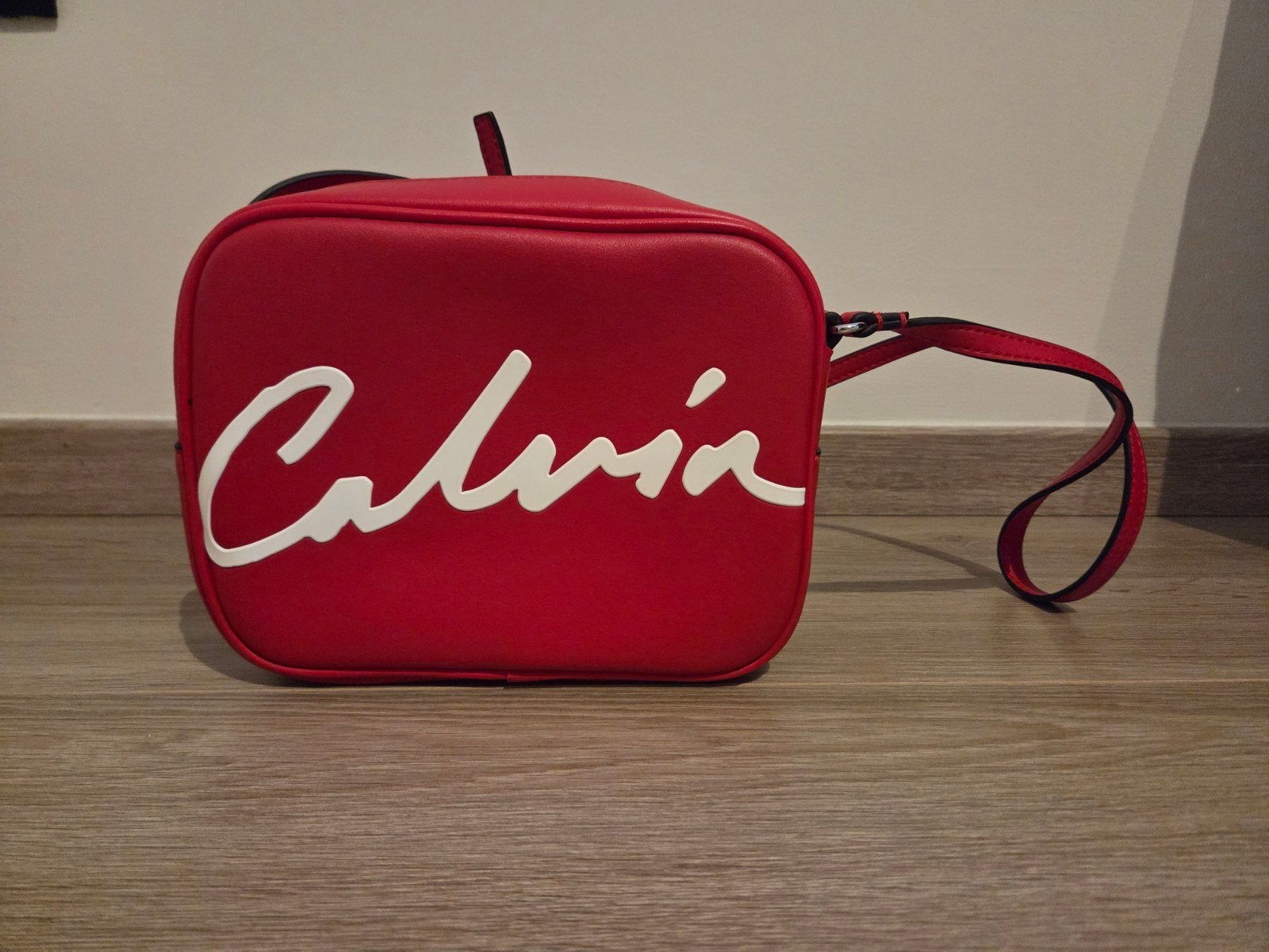 Rode schoudertas van Calvin Klein, Handtassen en Accessoires, Ophalen, Nieuw, Rood, Schoudertasje