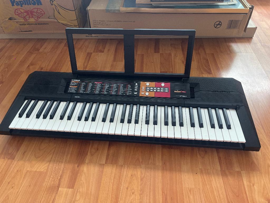 Piano électrique YAMAHA, Muziek en Instrumenten, Keyboards, Ophalen, Yamaha, Overige aantallen, Zo goed als nieuw