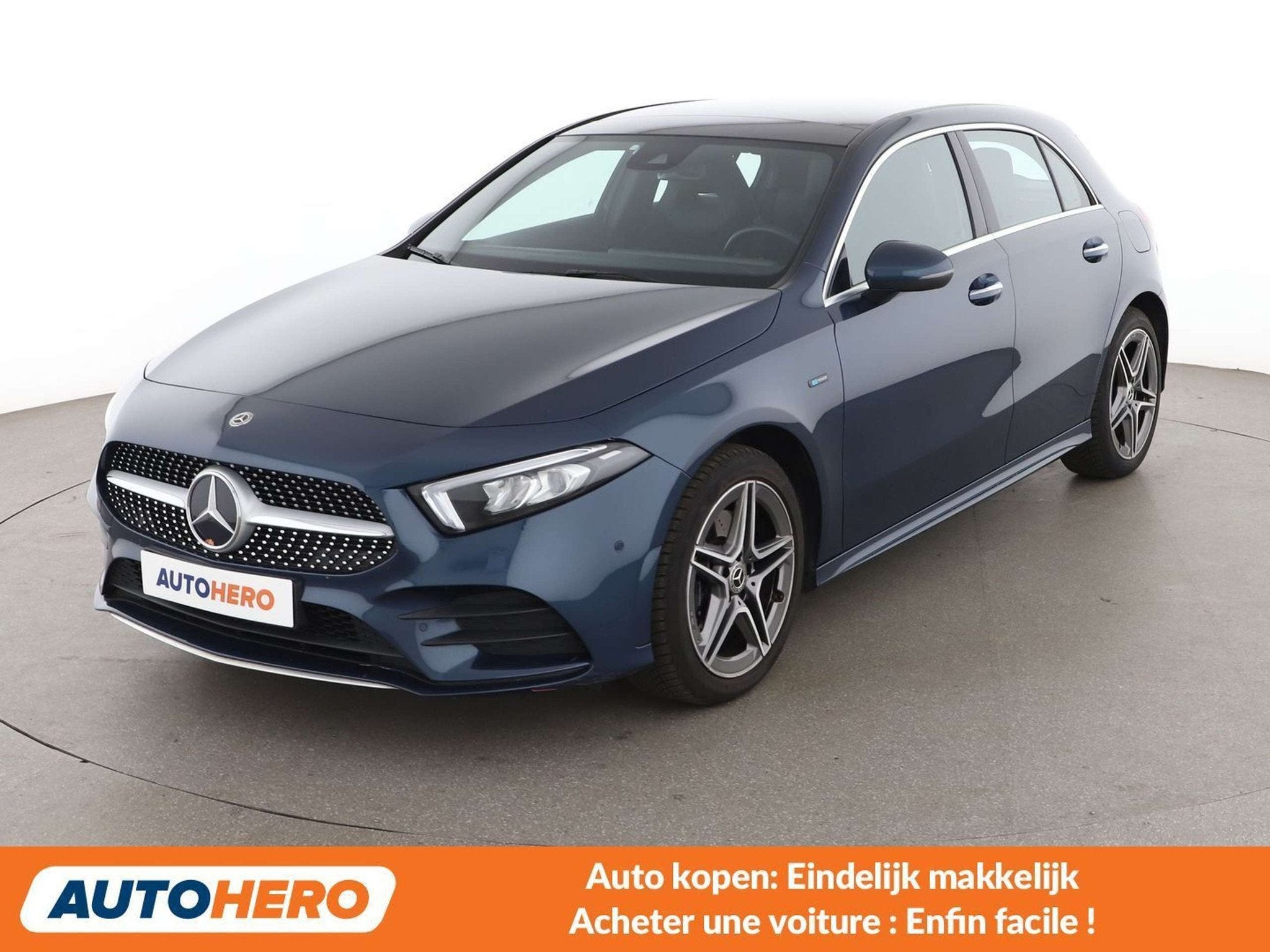 Mercedes-Benz A-Klasse 250 A 250e AMG Line (automatique), Autos, Mercedes-Benz, Achat, Euro 6, Alcantara, Noir