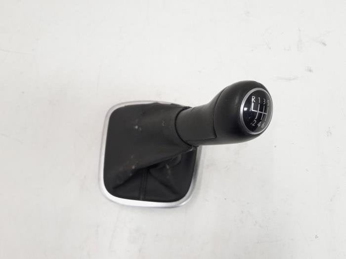 Enveloppe levier de vitesse d'un Volkswagen Polo, Autos : Pièces & Accessoires, Habitacle & Garnissage, Volkswagen, Utilisé, 3 mois de garantie