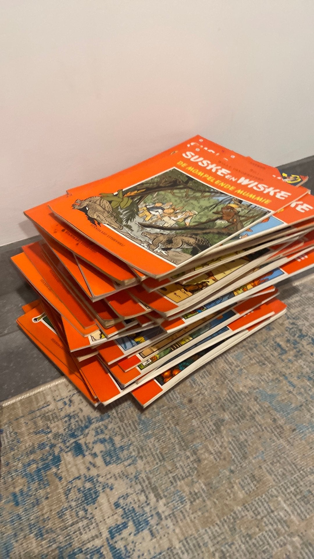+- 55 strips suske en wiske, Meerdere stripboeken, Ophalen of Verzenden, Gelezen