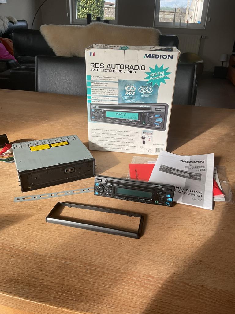 Autoradio avec lecteur cd mp3, Enlèvement ou Envoi, Utilisé
