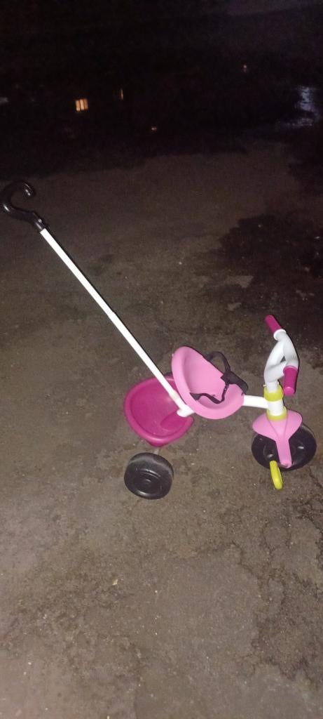 Il s'agit d'un tricycle Smoby, très bon marque, Fietsen en Brommers, Fietsen | Driewielers, Ophalen
