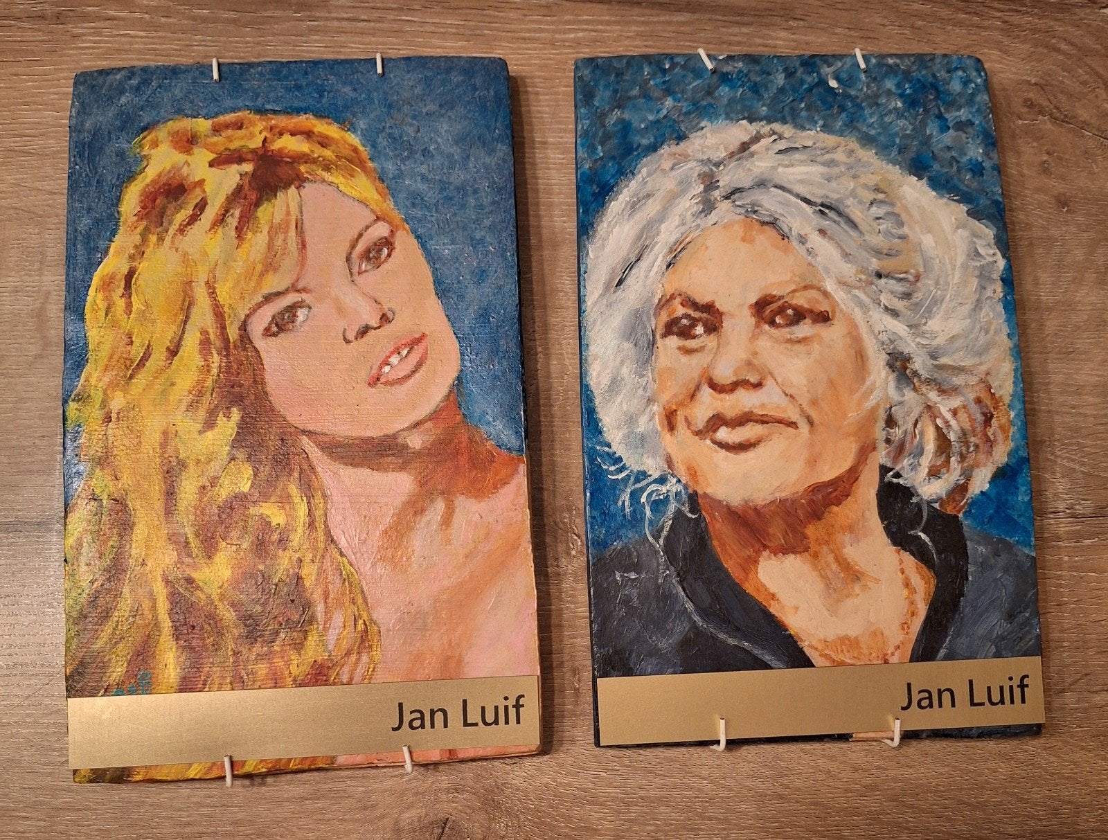 2 iconische dakpannen Casino Midd- Jan Luif  - B.Bardot, Ophalen of Verzenden