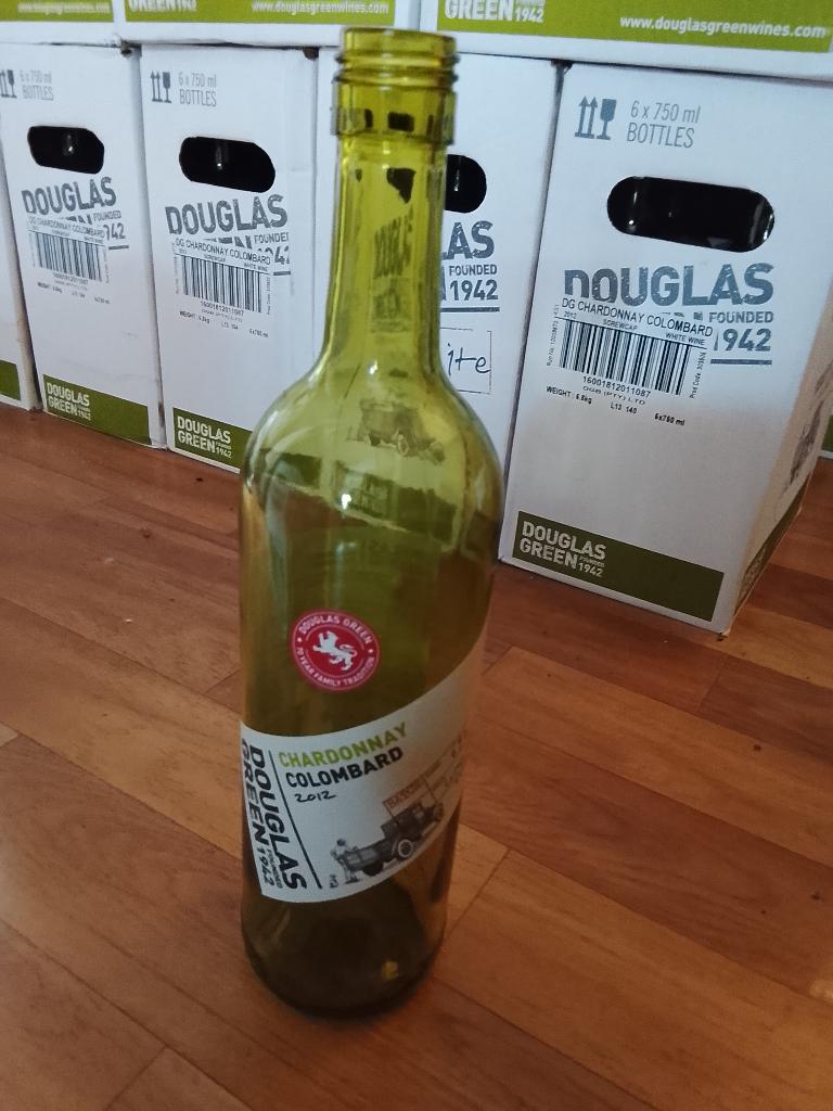 lege wijnflessen, Ophalen, Gebruikt, Witte wijn