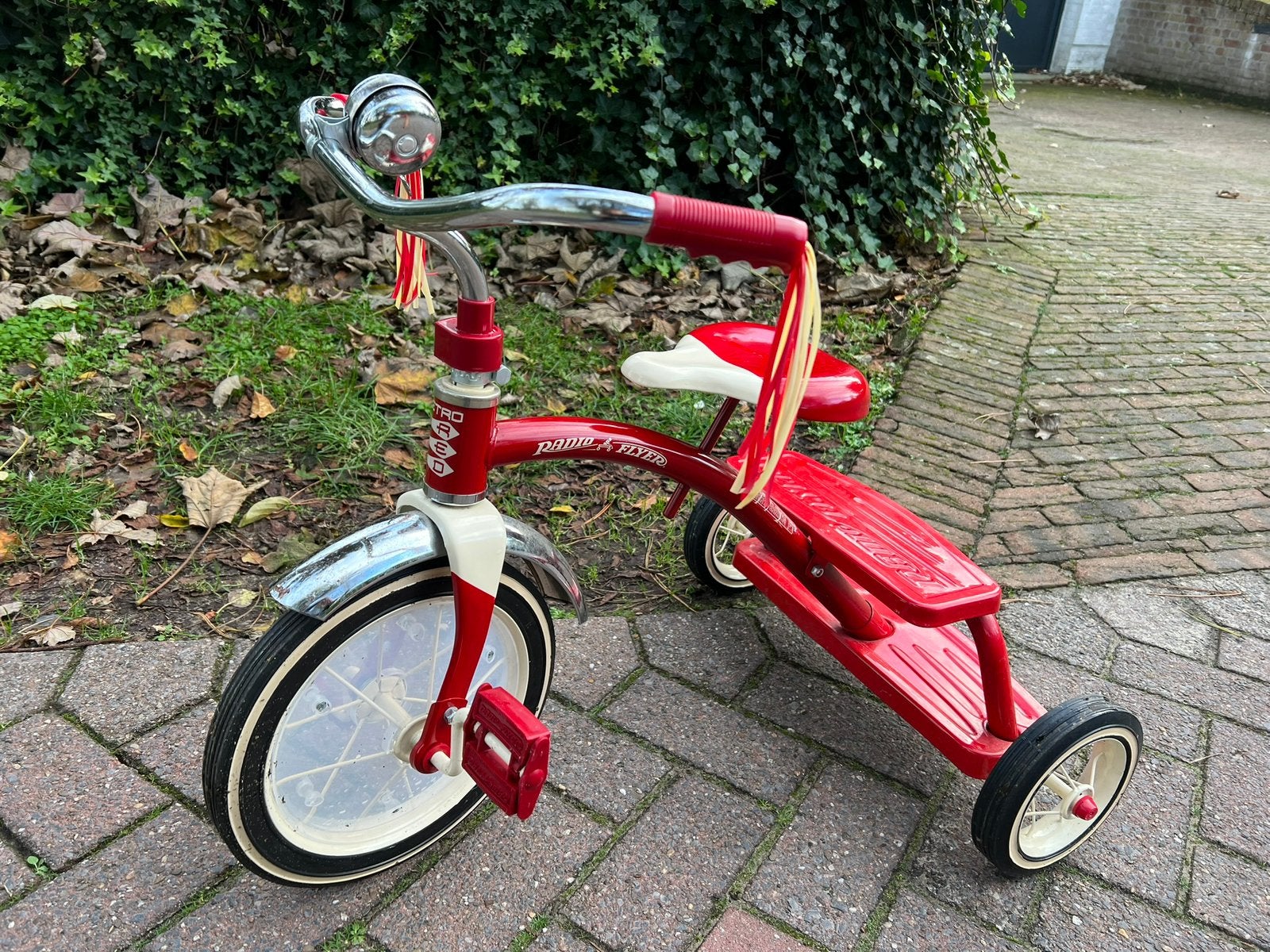Vélo à pédales tricycle rétro, Enlèvement, Comme neuf