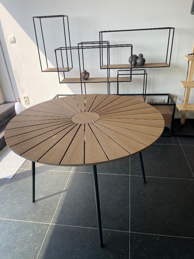 une table et 4 chaises de jardin, Jardin & Terrasse, Enlèvement, Comme neuf, Rond, Bois