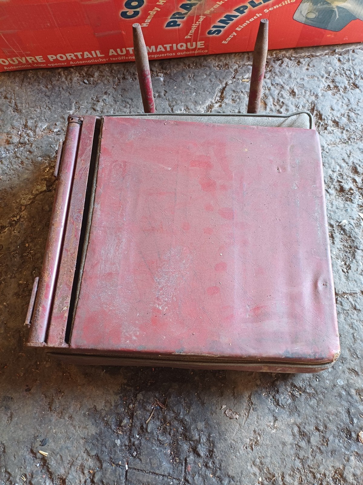 Plusieurs sièges autocars ancien idéal deco, Ophalen