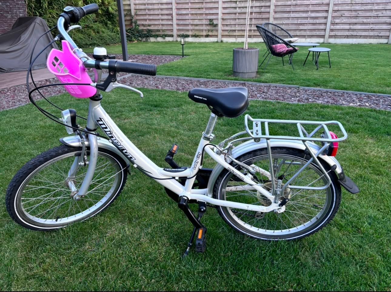 Minerva meisjesfiets, Fietsen en Brommers, Ophalen of Verzenden, Zo goed als nieuw