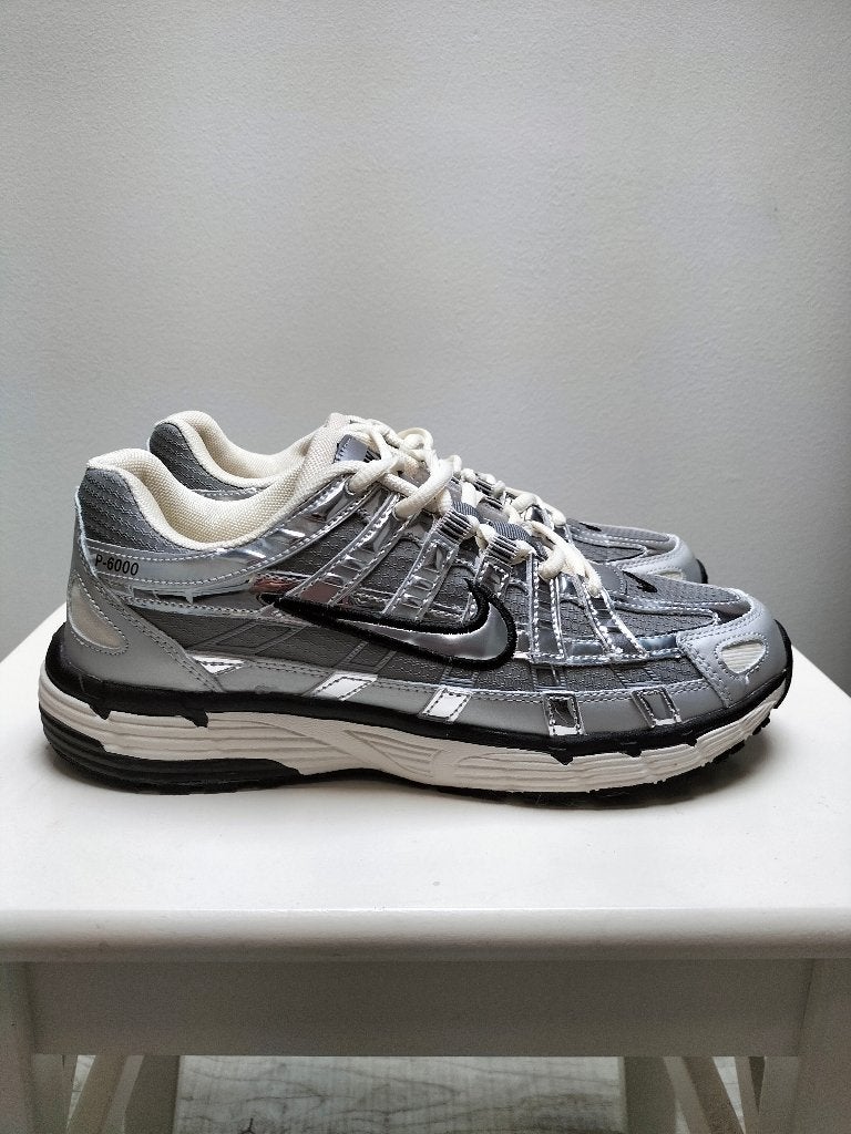 Nike P-6000 metaalzilver, Overige kleuren, Sportschoenen, NIKE, Ophalen of Verzenden