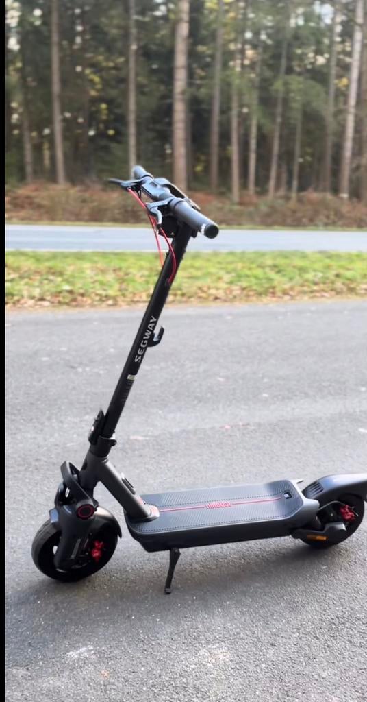 Ninebot max g3, Fietsen en Brommers, Steps, Ophalen, Zo goed als nieuw, Elektrische step (E-scooter)