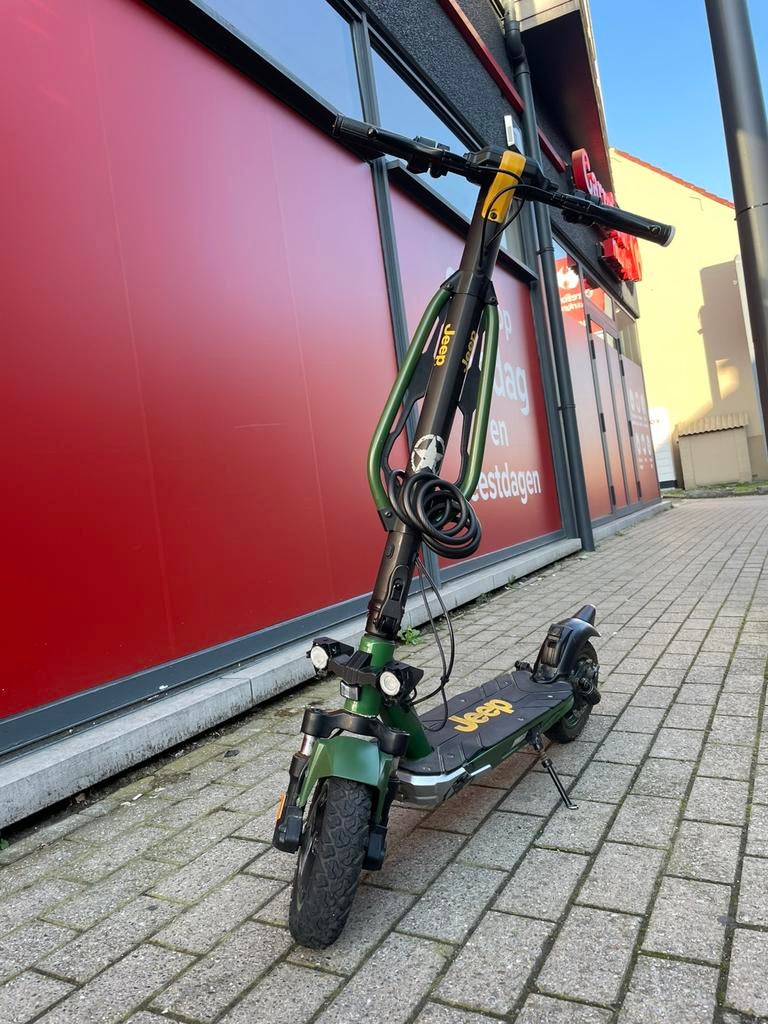Jeep E-step scooter, Fietsen en Brommers, Ophalen, Gebruikt, Elektrische step (E-scooter), Jeep
