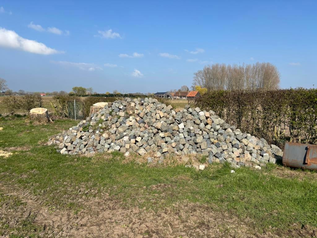 Kasseien / 2 vrachtwagens / zelf te laden, Tuin en Terras, Ophalen, Overige materialen, Gebruikt, Overige typen