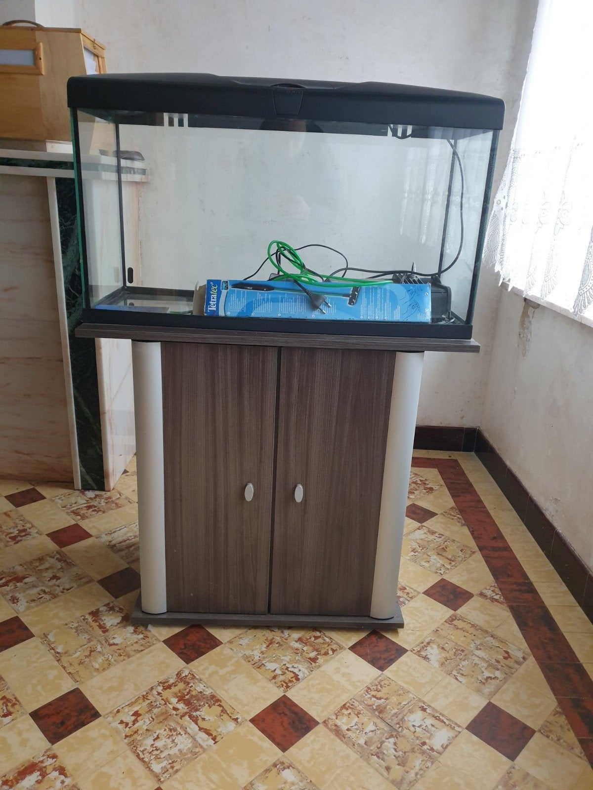 aquarium met alle toebehoren en 7 visjes, Dieren en Toebehoren, Gebruikt, Aquariummeubel, Tetra, Ophalen