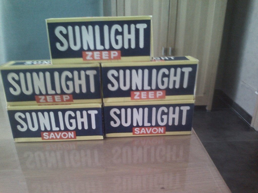 Nieuwe doosjes originele Sunlight zeep., Collections, Enlèvement ou Envoi, Neuf, Ustensile