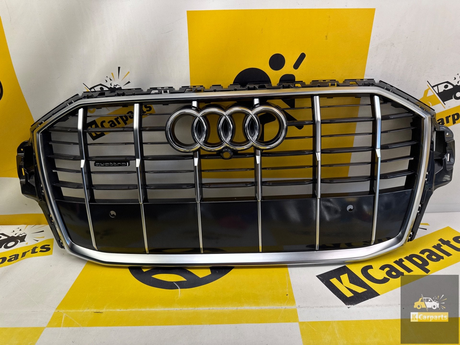 Grill Audi Q7 4M S-Line Grille Chrome Voorzijde 4M0853651A, Auto-onderdelen, Gebruikt, Voor, AUDI AG, Auto-Union-Strasse 1
85045  Ingolstadt, DE